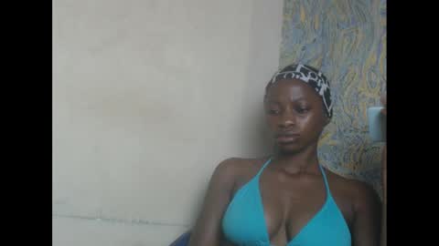 Snapshot of juicypiexx chatting on 03.08.25 juicypiexx online show from 03.08.25