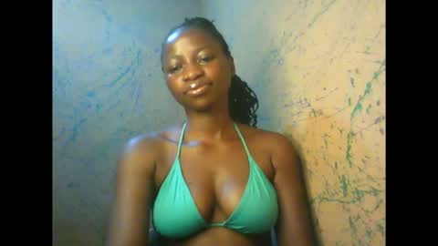 Snapshot of juicypiexx chatting on 09.15.25 juicypiexx online show from 09.15.25