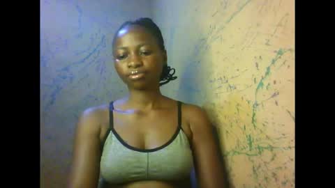 Snapshot of juicypiexx chatting on 09.15.25 juicypiexx online show from 09.15.25