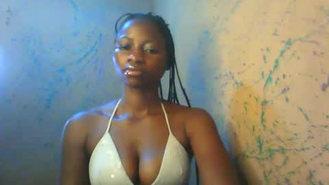 Snapshot of juicypiexx chatting on 09.18.25 juicypiexx online show from 09.18.25