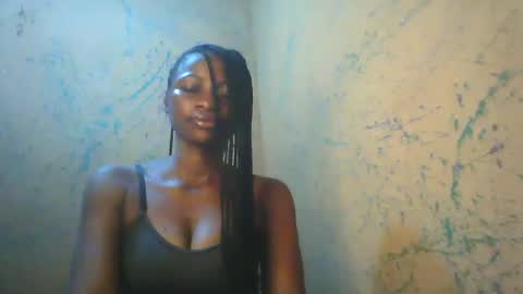 Snapshot of juicypiexx chatting on 10.08.25 juicypiexx online show from 10.08.25