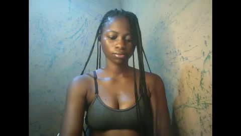 Snapshot of juicypiexx chatting on 10.10.25 juicypiexx online show from 10.10.25