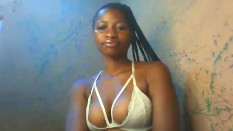 Snapshot of juicypiexx chatting on 10.12.25 juicypiexx online show from 10.12.25