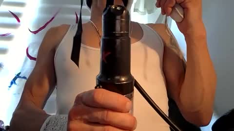 juicystraw online show from 10.29.25