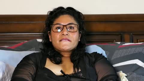 Snapshot of juicyteacher chatting on 10.08.25 Juicy Teacher online show from 10.08.25