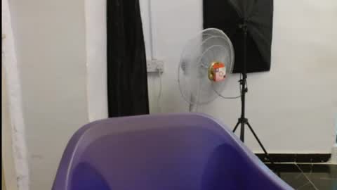 Snapshot of juicyxpink chatting on 06.13.26 juicyxpink online show from 06.13.26