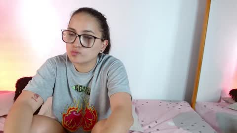 Jules and Gia online show from 12.21.24