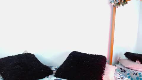 Jules and Gia online show from 12.29.24