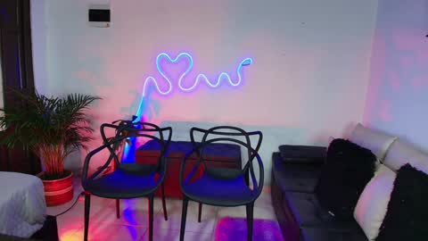 Jules and Gia online show from 01.23.25