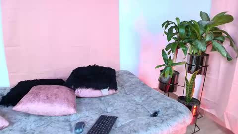 Jules and Gia online show from 09.30.25