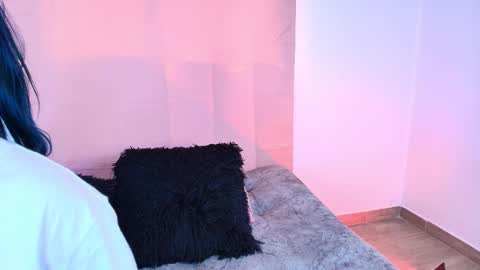 Jules and Gia online show from 11.03.25