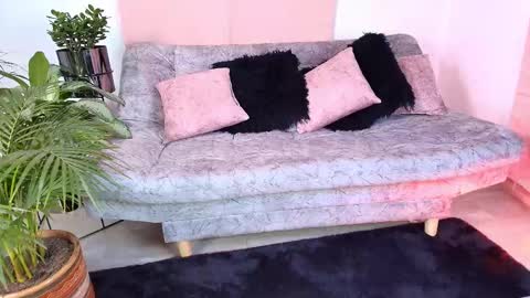 Jules and Gia online show from 01.12.26