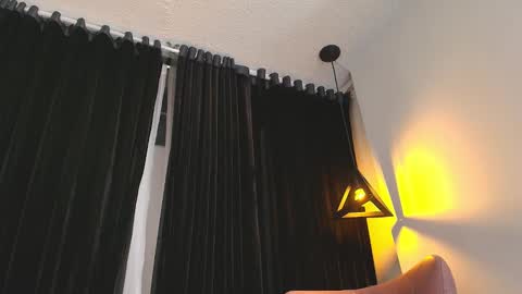 Snapshot of julescornett chatting on 02.19.25 Julees online show from 02.19.25