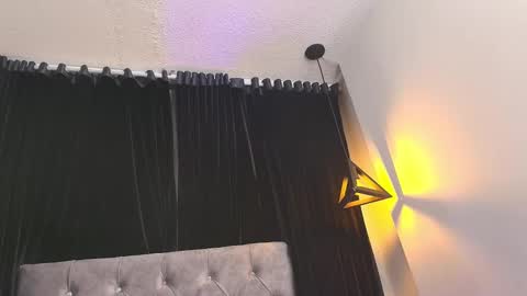 Snapshot of julescornett chatting on 02.26.25 Julees online show from 02.26.25