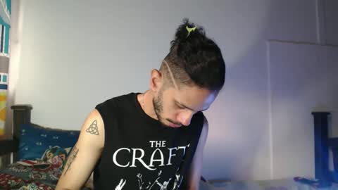 Julfigo online show from 10.15.25