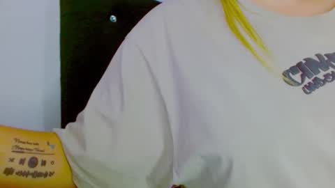  Juliana Torres  online show from 10.31.25