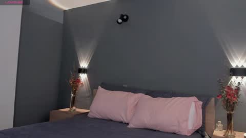 Juli Modelo Independiente online show from 12.06.24