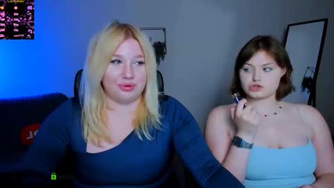 juli kisss online show from 09.17.25