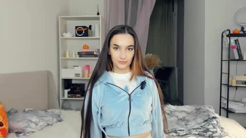Evelin online show from 10.20.25