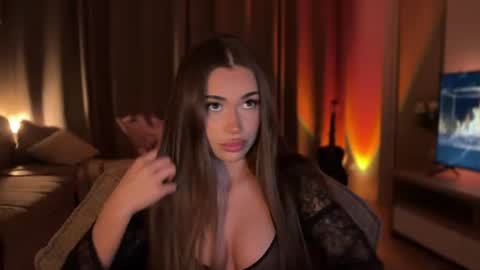 Julia R Le online show from 07.17.26