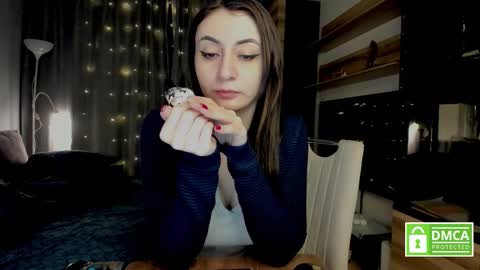 julia_t_mog online show from 01.16.26