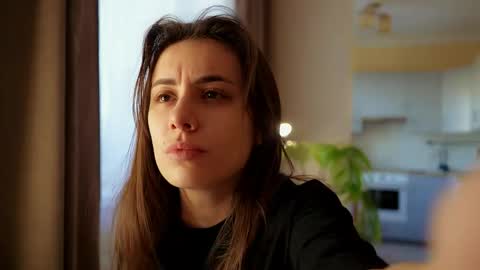 Molly online show from 04.03.26