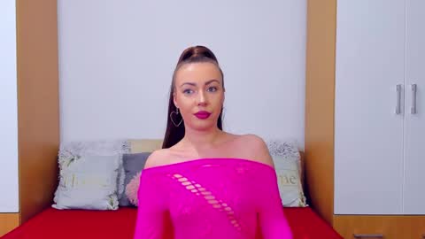 Snapshot of juliahaiee chatting on 02.22.25 juliahaiee online show from 02.22.25