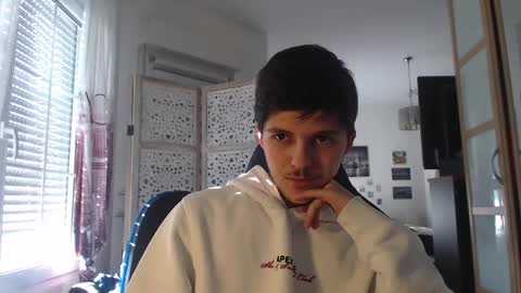 Snapshot of julian762928 chatting on 03.04.26 Julian1265 online show from 03.04.26