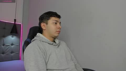 julian_smith21 online show from 03.03.26