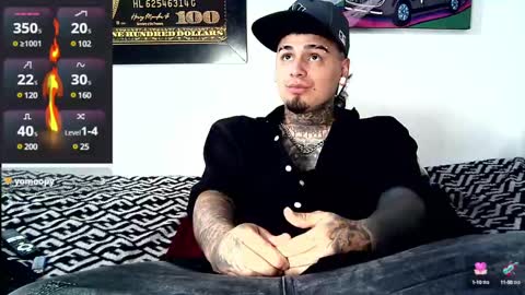 Snapshot of julian_tattoo chatting on 01.26.25 Julian independent model online show from 01.26.25