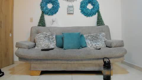 julian_wallace online show from 01.05.25