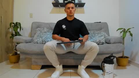 julian_wallace online show from 01.25.25