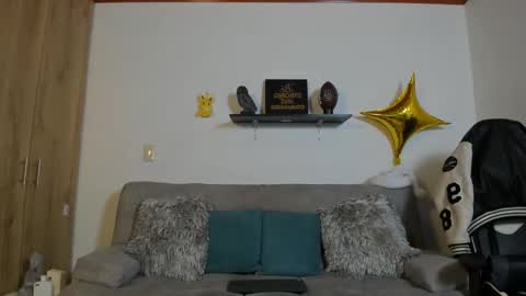 julian_wallace online show from 09.30.25