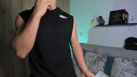 julian_wallace online show from 02.23.26