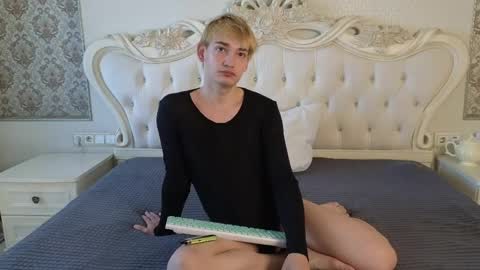 Snapshot of julian_win chatting on 05.07.26 Eren online show from 05.07.26