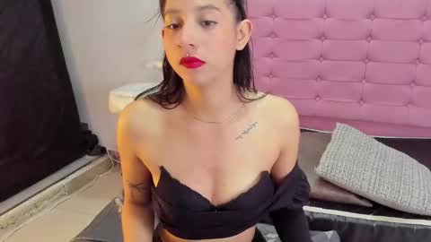 Juliana online show from 09.17.25