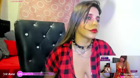 Snapshot of julianasalazar chatting on 10.13.25 camila online show from 10.13.25