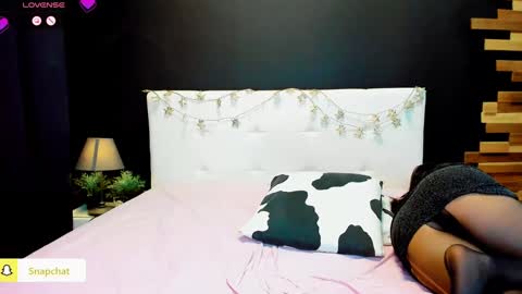 Snapshot of julianna_jamii chatting on 12.01.24 Julianna online show from 12.01.24