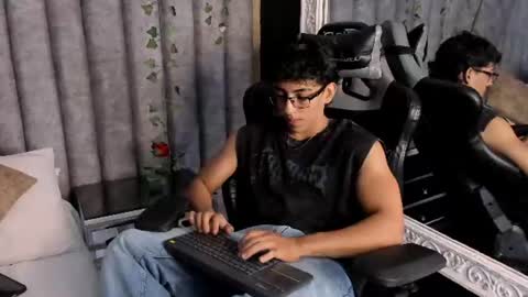 Snapshot of julianrouss chatting on 07.10.26 Julian online show from 07.10.26