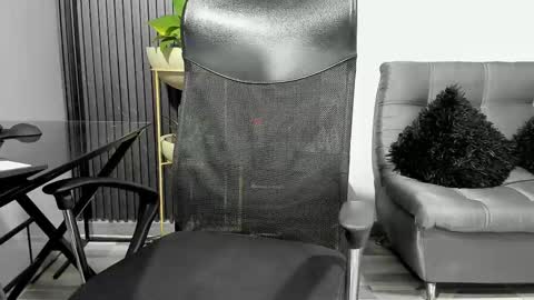 Julian online show from 03.03.25