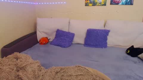 Jul online show from 02.27.25