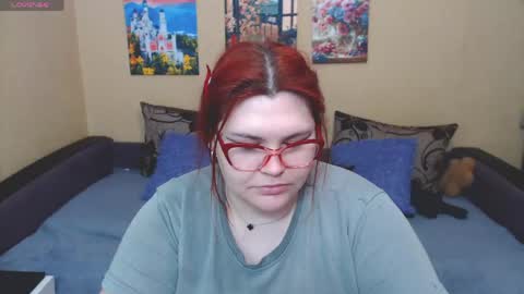 Snapshot of juliasane_ chatting on 04.21.26 Jul online show from 04.21.26