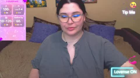 Snapshot of juliasane_ chatting on 05.30.26 Jul online show from 05.30.26