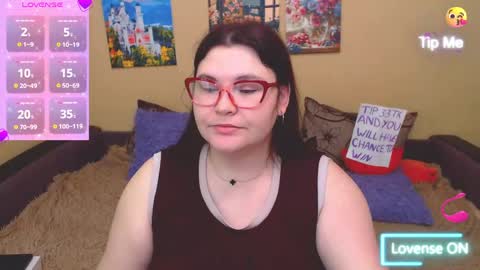 Snapshot of juliasane_ chatting on 06.05.26 Jul online show from 06.05.26