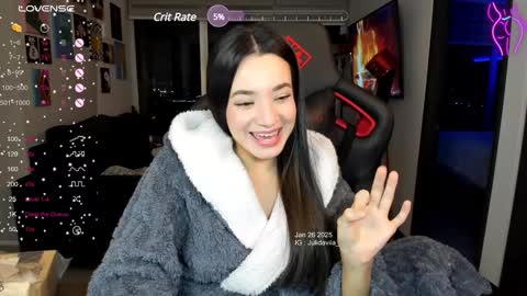 Snapshot of julidavila chatting on 01.27.25 Jeimy Help me to reach 100 thumbs up online show from 01.27.25