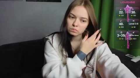 Snapshot of julidropp chatting on 02.02.25 julidropp online show from 02.02.25