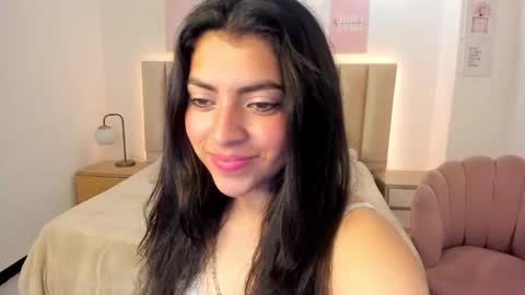 julie_devani online show from 11.20.25