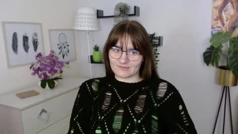 Snapshot of julie_extasy chatting on 10.15.25 Julie online show from 10.15.25