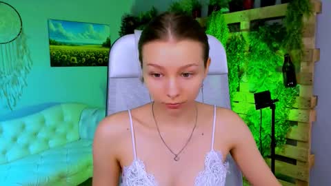 juliedaniel online show from 11.25.25