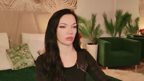 Snapshot of juliehill chatting on 02.18.26 juliehill online show from 02.18.26